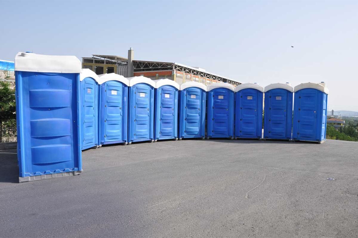 Polietilen Seyyar Tuvalet ve Duş ön cephe görünümü