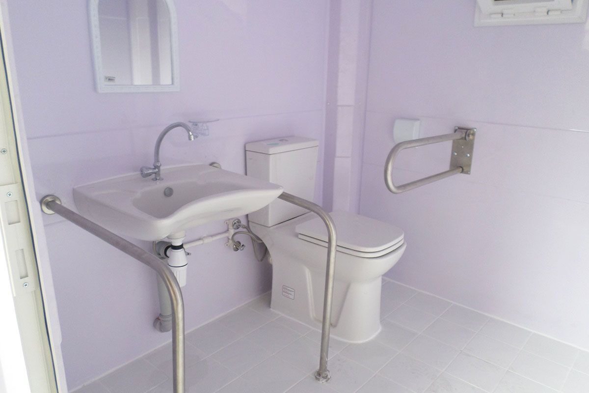 Engelli Wc Kabini 215x215cm ön cephe görünümü